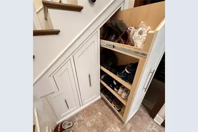 25225 Avenida Dorena, Newhall, CA 91321 - Photo 4