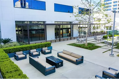 6300 590 Canoga Ave., Woodland Hills, CA 91367 - Photo 2