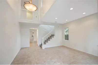 27163 Cedar Ridge, Valencia, CA 91381 - Photo 2