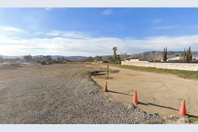 1224 E Avenue Q13, Palmdale, CA 93550 - Photo 4