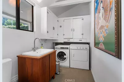 4642 Santa Lucia Drive, Woodland Hills, CA 91364 - Photo 32