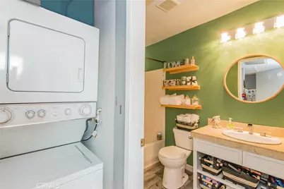7045 Woodley Avenue #218, Van Nuys, CA 91406 - Photo 14