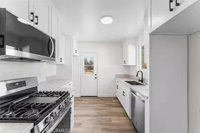 42221 52nd, Lancaster, CA 93536 - Photo 14