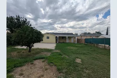 10422 Cayuga, Pacoima, CA 91331 - Photo 16