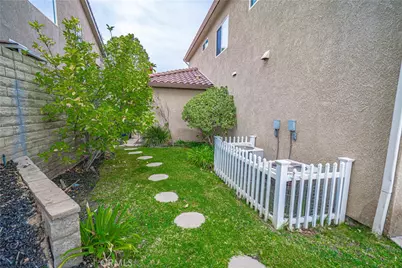 28419 Hidden Hills Drive, Saugus, CA 91390 - Photo 56