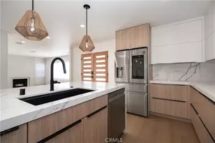 22539 Dolorosa St, Woodland Hills, CA 91367 - Photo 6