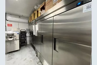 4594 University Parkway, San Bernardino, CA 92407 - Photo 16