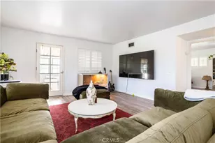 9525 Woodley, North Hills, CA 91343 - Photo 12