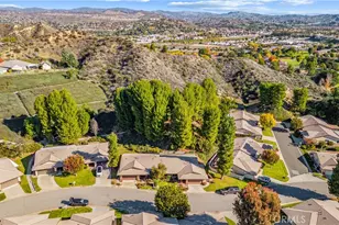 26562 Cardwick Ct, Newhall, CA 91321 - Photo 28