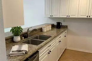 7101 Farralone Ave, Canoga Park, CA 91303 - Photo 2