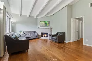 22616 Dolorosa St, Woodland Hills, CA 91367 - Photo 2