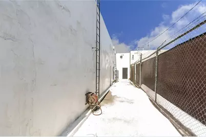 14554 Friar Street, Van Nuys, CA 91411 - Photo 8