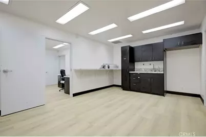18417 Bryant Street, Northridge, CA 91325 - Photo 16