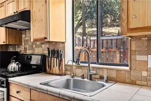 1408 Zermatt Dr, Pine Mountain Club, CA 93222 - Photo 8