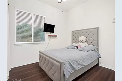 21103 Cross Creek Drive, Saugus, CA 91350 - Photo 26