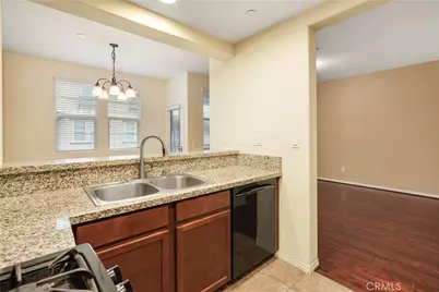 24490 Marzal, Valencia, CA 91354 - Photo 4