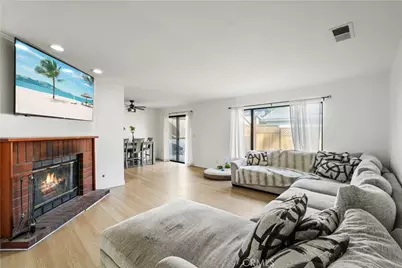 30257 Trellis Rd, Val Verde, CA 91384 - Photo 12