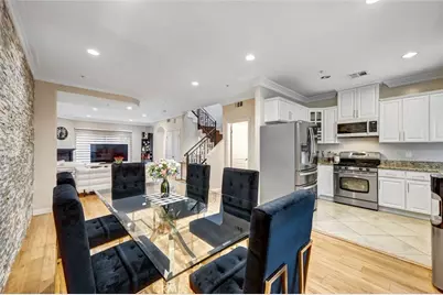 13629 Wyandotte Street #111, Van Nuys, CA 91405 - Photo 14