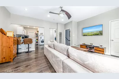 217 Columbia Place, Los Angeles, CA 90026 - Photo 4