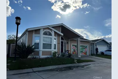 19842 Emerald Creek Drive, Canyon Country, CA 91351 - Photo 2