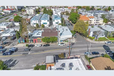 10935 Camarillo, North Hollywood, CA 91602 - Photo 16