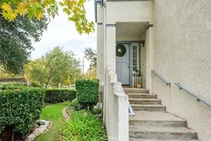 24402 Hampton Dr, Valencia, CA 91355 - Photo 2