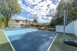 17153 Adlon Rd, Encino, CA 91436 - Photo 36