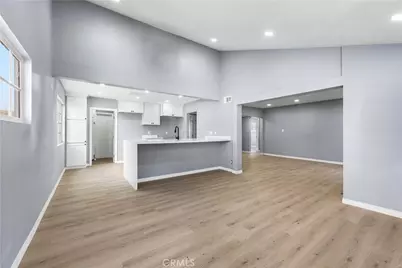 5651 Radford, Valley Village, CA 91607 - Photo 4