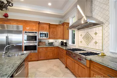 18933 La Montana Place, Tarzana, CA 91356 - Photo 20