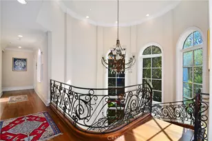 18933 La Montana Pl, Tarzana, CA 91356 - Photo 32