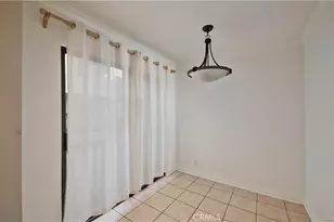 5711 Owensmouth Ave, Woodland Hills, CA 91367 - Photo 14