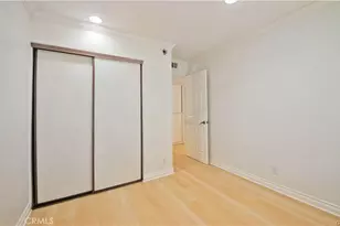 5711 Owensmouth Ave, Woodland Hills, CA 91367 - Photo 24