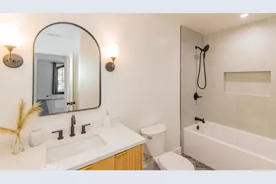 323 S Orange Drive, Los Angeles, CA 90036 - Photo 42