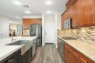 20530 Cheryl Ln, Saugus, CA 91350 - Photo 28