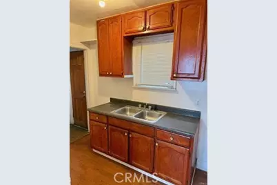 726 W 76th, Los Angeles, CA 90044 - Photo 8