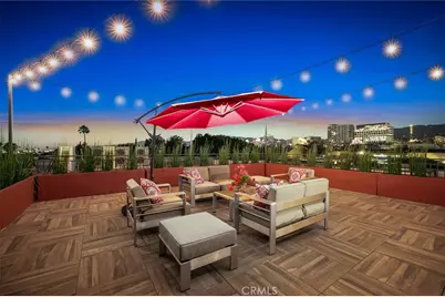 5820 La Mirada Avenue #306, Los Angeles, CA 90038 - Photo 2
