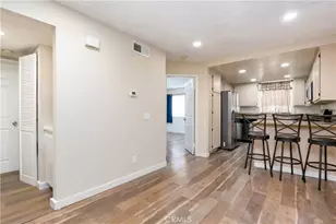 26922 Flo, Canyon Country, CA 91351 - Photo 4