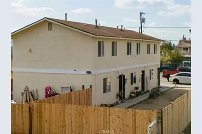 722 S Williams, Bakersfield, CA 93307 - Photo 2