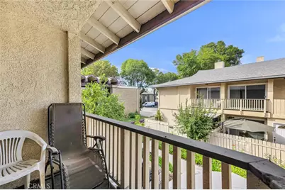 8060 Canby Avenue #2, Reseda, CA 91335 - Photo 14