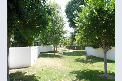 1806 Rory Lane #9, Simi Valley, CA 93063 - Photo 6