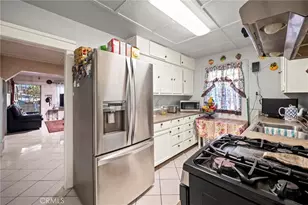 818 W 65th, Los Angeles, CA 90044 - Photo 10