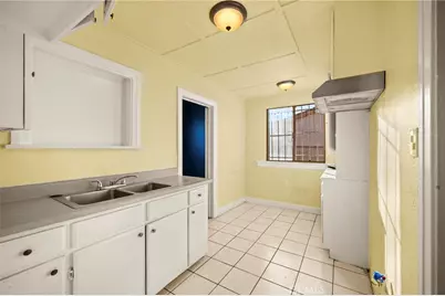 818 W 65th, Los Angeles, CA 90044 - Photo 28