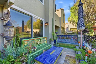 22350 Heritage Pass, Chatsworth, CA 91311 - Photo 8