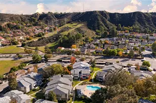 27614 Susan Beth Way, Saugus, CA 91350 - Photo 18