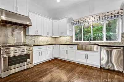 22202 Avenue San Luis, Woodland Hills, CA 91364 - Photo 12