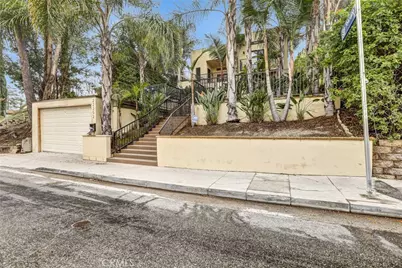 22202 Avenue San Luis, Woodland Hills, CA 91364 - Photo 2