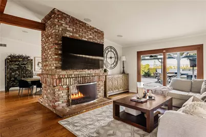 22370 Algunas Road, Woodland Hills, CA 91364 - Photo 12