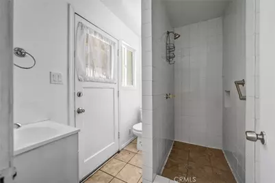 6225 Langdon, Van Nuys, CA 91411 - Photo 8