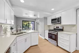 23024 Park Sorrento, Calabasas, CA 91302 - Photo 6