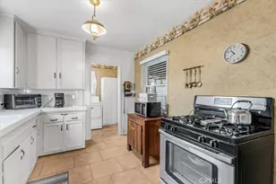 19612 Schoolcraft, Reseda, CA 91335 - Photo 10